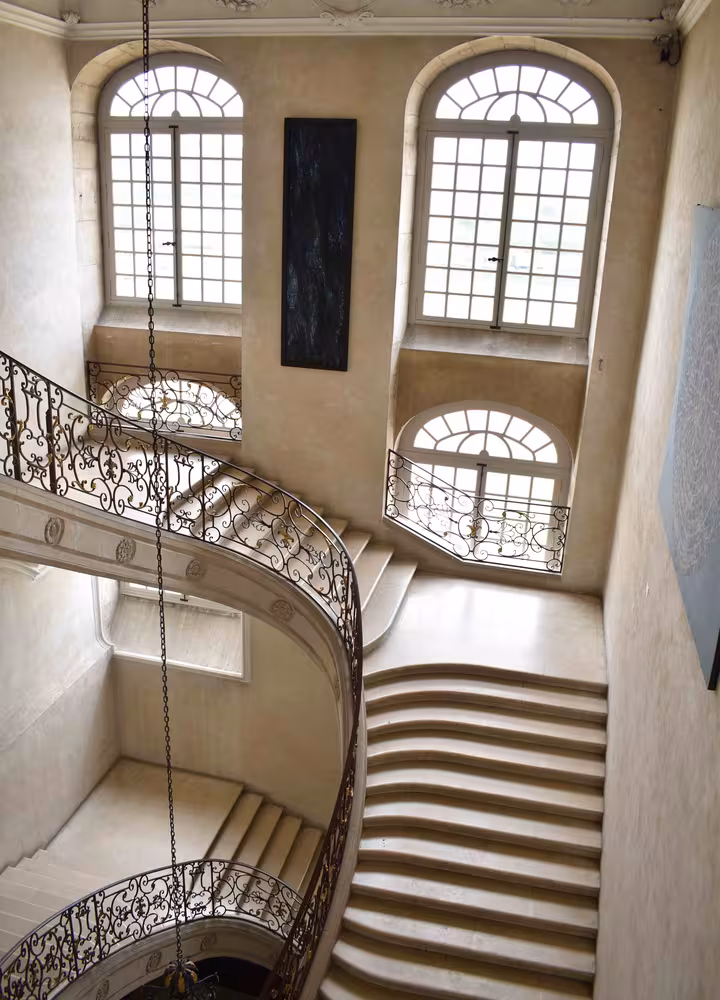 Escalier ovale. Abbaye des Prémontrés