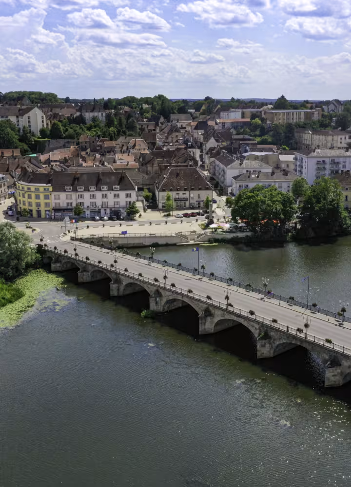 Vue aérienne de Gray-sur-Saône
