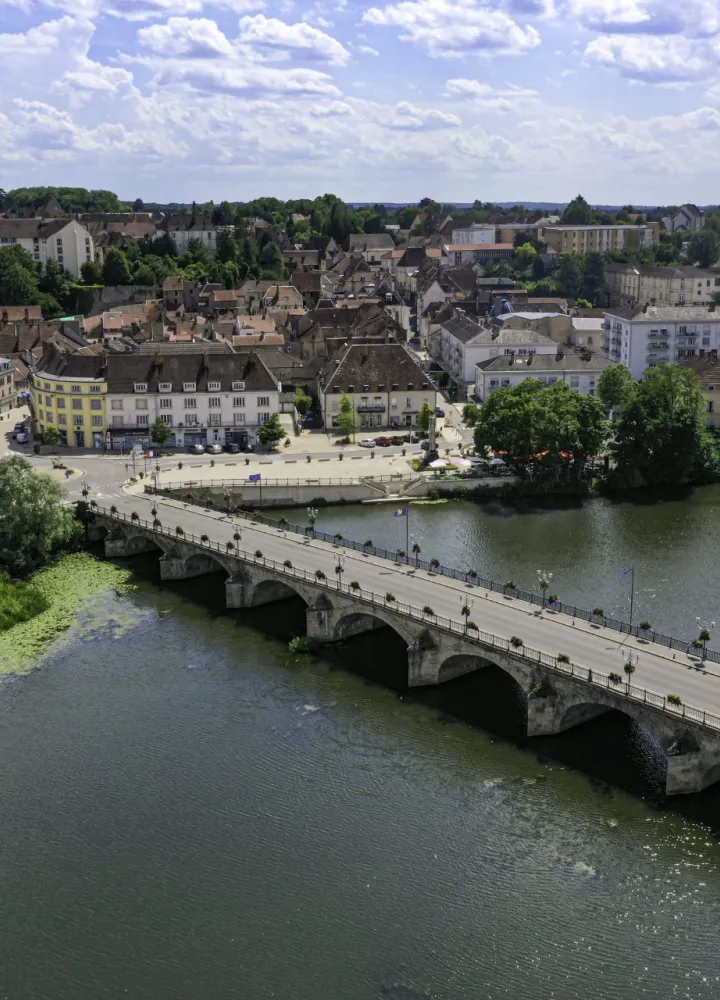 Vue aérienne de Gray-sur-Saône