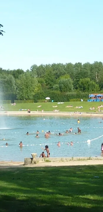 La plage de la base de loisirs de Cormoranche-sur-Saône
