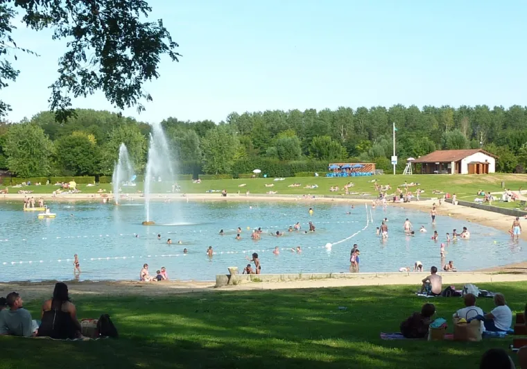 La plage de la base de loisirs de Cormoranche-sur-Saône